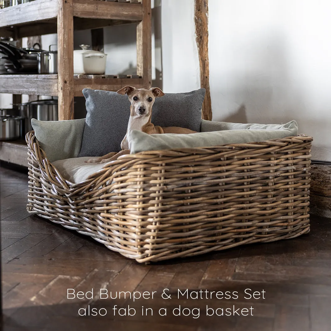 Bed Bumpers for a Dog Crate or Dog Basket in Faroe