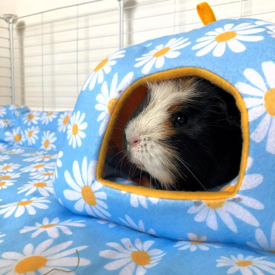 Homely Fleece Hidey | Daisy